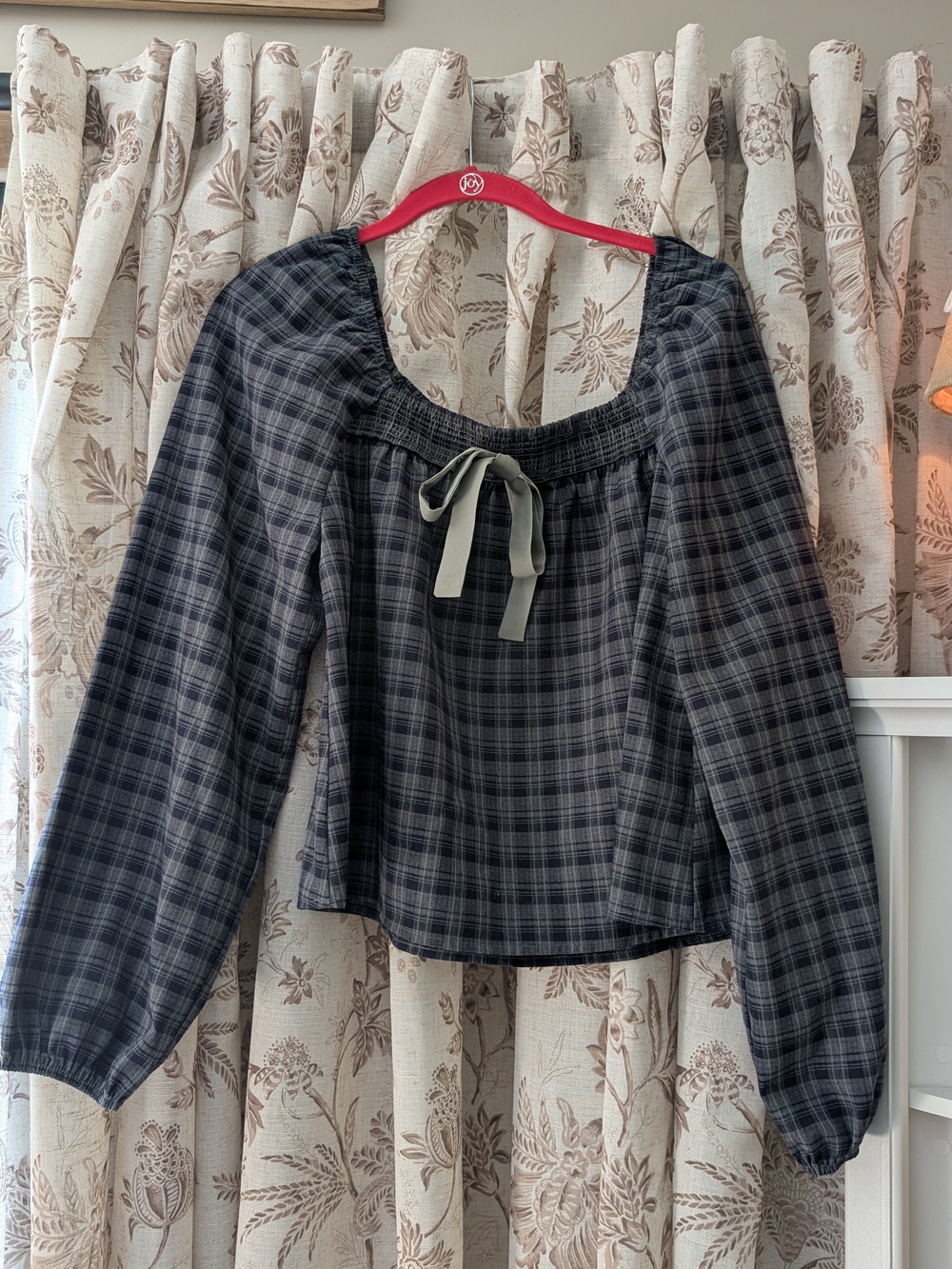 Women’s Plaid Peasant Top with Tie - Black/Grey